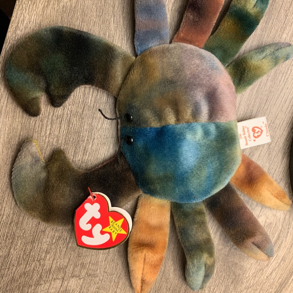 Rare Claude the crab beanie baby.
